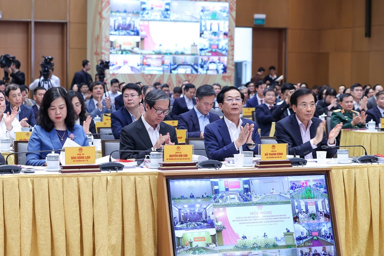 Tổng thuật: Thủ tướng chủ trì hội nghị '3 trong 1' về triển khai Nghị quyết số 57-NQ/TW, cải cách hành chính và Đề án 06- Ảnh 7.