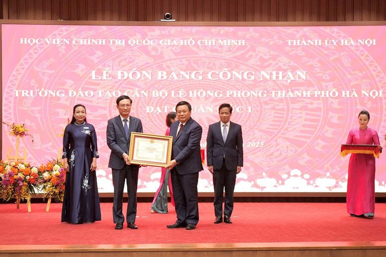 Trường Đào tạo cán bộ Lê Hồng Phong, Hà Nội đạt chuẩn Mức 1- Ảnh 1.