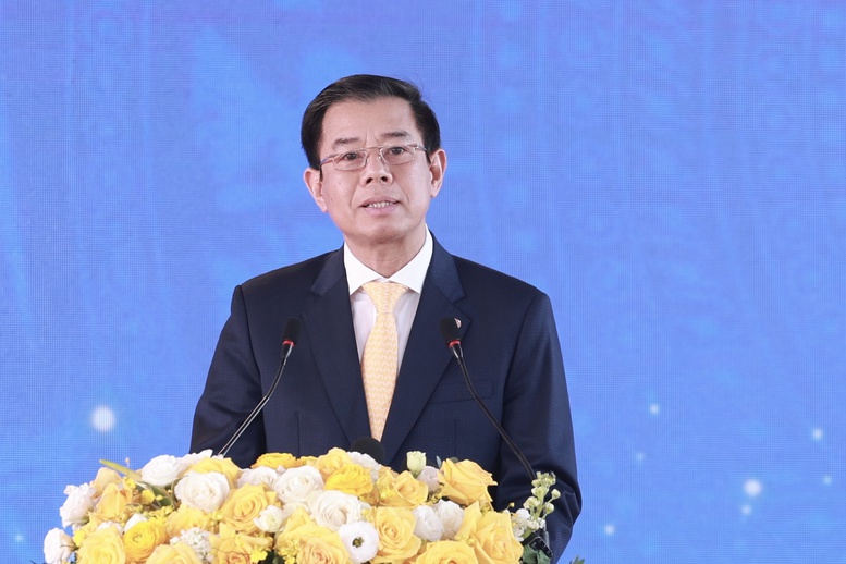 Thủ tướng: Triển khai các dự án trọng điểm quốc gia "thần tốc, táo bạo, sáng tạo, bứt phá, an toàn, chất lượng"- Ảnh 4.