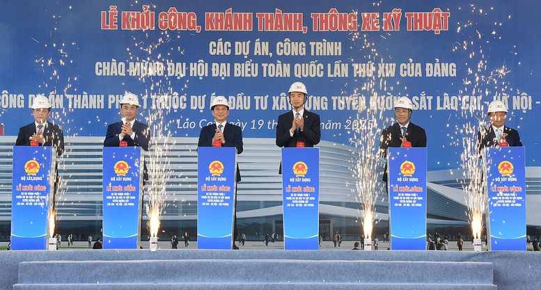 TỔNG THUẬT: Thủ tướng Chính phủ và Chủ tịch Quốc hội dự lễ khởi công, khánh thành 234 dự án lớn trên cả nước- Ảnh 21.