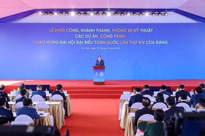 Thủ tướng: Triển khai các dự án trọng điểm quốc gia "thần tốc, táo bạo, sáng tạo, bứt phá, an toàn, chất lượng"- Ảnh 5.