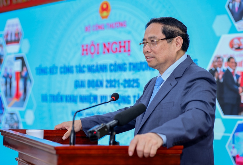 Thủ tướng: Ngành công thương phải phát huy "6 tiên phong"- Ảnh 7.