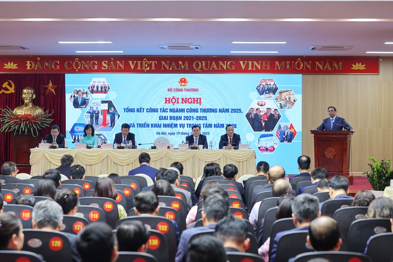 Thủ tướng: Ngành công thương phải phát huy "6 tiên phong"- Ảnh 6.