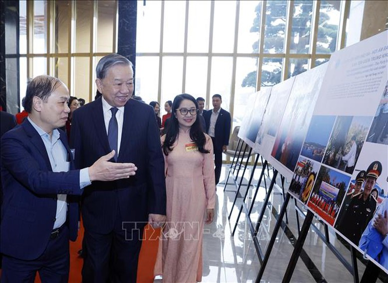 Tổng Bí thư dự Hội nghị toàn quốc triển khai nhiệm vụ năm 2026 của ngành Tuyên giáo và Dân vận- Ảnh 4. Tổng Bí thư dự Hội nghị toàn quốc triển khai nhiệm vụ năm 2026 của ngành Tuyên giáo và Dân vận- Ảnh 4.