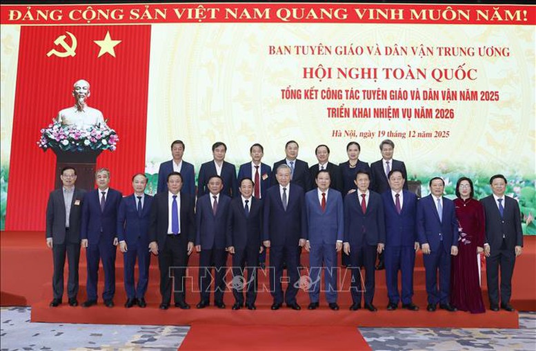 Tổng Bí thư Tô Lâm: Xây dựng đội ngũ cán bộ tuyên giáo và dân vận 'chuyên tâm, thạo việc'- Ảnh 4.