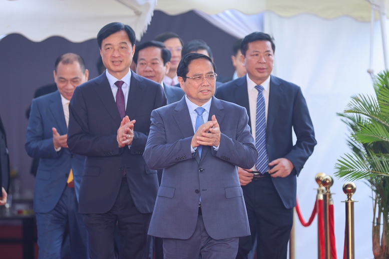 CẬP NHẬT: Thủ tướng Chính phủ và Chủ tịch Quốc hội dự lễ khởi công, khánh thành 234 dự án lớn trên cả nước- Ảnh 1.