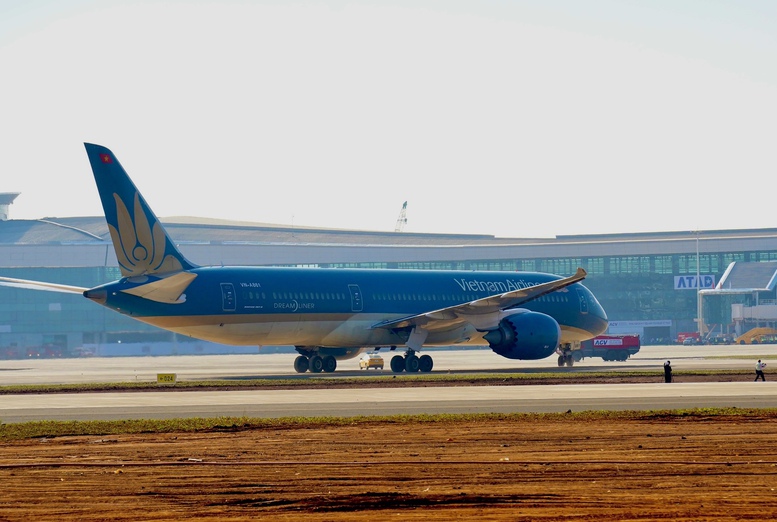 Vietnam Airlines thực hiện chuyến bay chở khách đầu tiên tại Sân bay Long Thành- Ảnh 2.