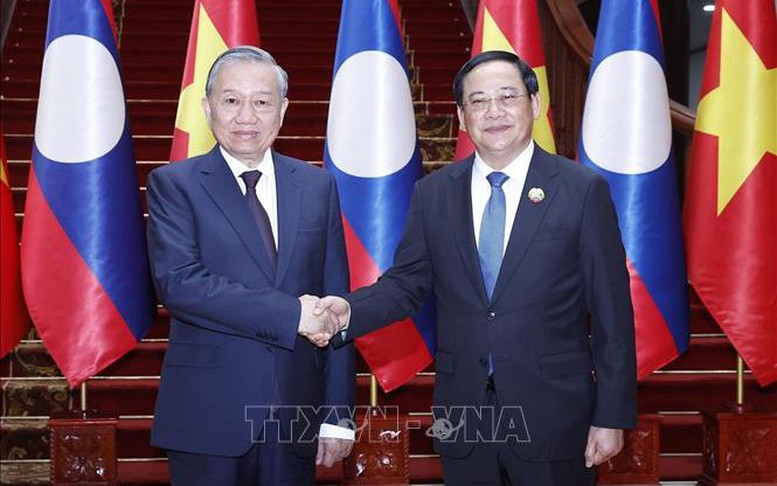 Việt Nam và Lào hướng tới mục tiêu 10 tỷ USD kim ngạch song phương