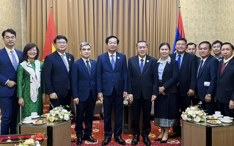 Việt Nam - Lào tăng cường hợp tác trong lĩnh vực lao động và người có công