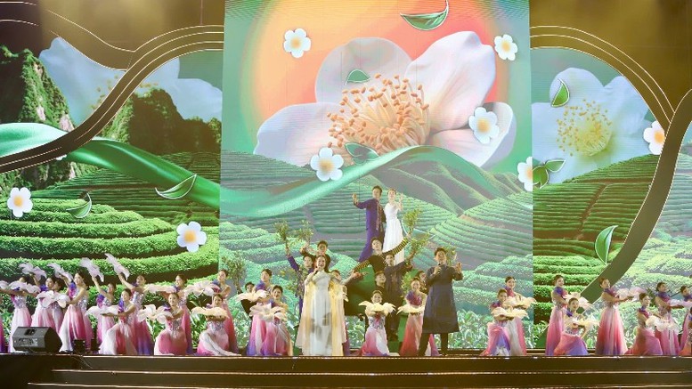 Khai mạc lễ hội "Thái Nguyên – Hương sắc danh trà"- Ảnh 2. Khai mạc lễ hội "Thái Nguyên – Hương sắc danh trà"- Ảnh 2.