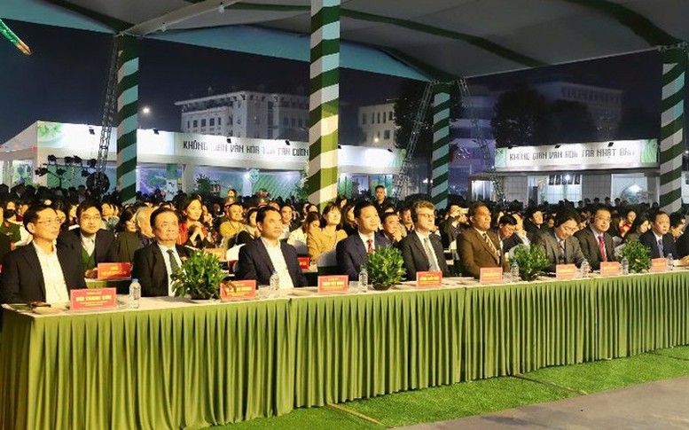 Khai mạc lễ hội 