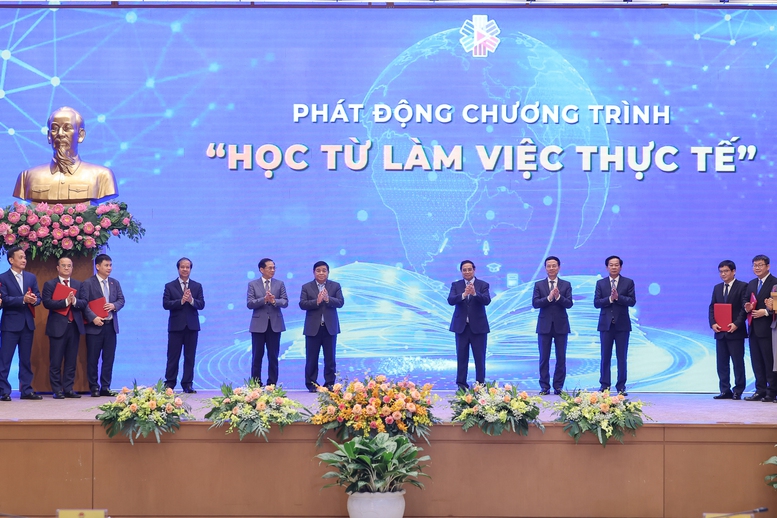 Phát động Chương trình 'Học từ làm việc thực tế'- Ảnh 1.