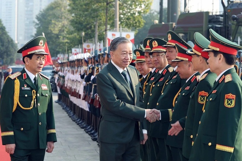 QUÂN ĐỘI NHÂN DÂN VỮNG BƯỚC DƯỚI CỜ ĐẢNG QUANG VINH- Ảnh 2.