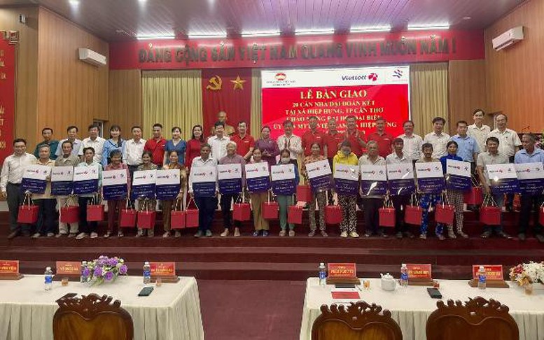 Tuổi già an tâm dưới mái ấm nhà Đại đoàn kết