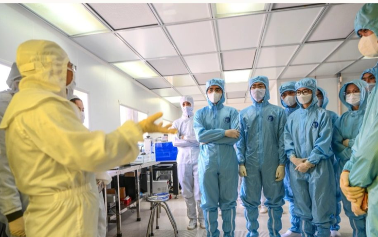 Chính sách phát triển, ứng dụng năng lượng nguyên tử