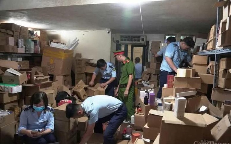 Phát hiện cơ sở kinh doanh nước giặt giả mạo nhãn hiệu trên không gian mạng