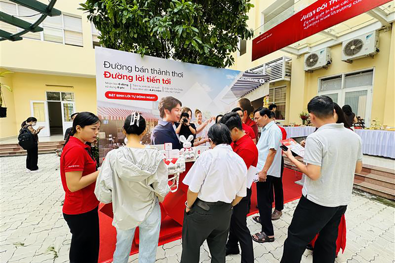 Techcombank đồng hành cùng hộ kinh doanh chuyển đổi thuế, bước vào kỷ nguyên số- Ảnh 4.