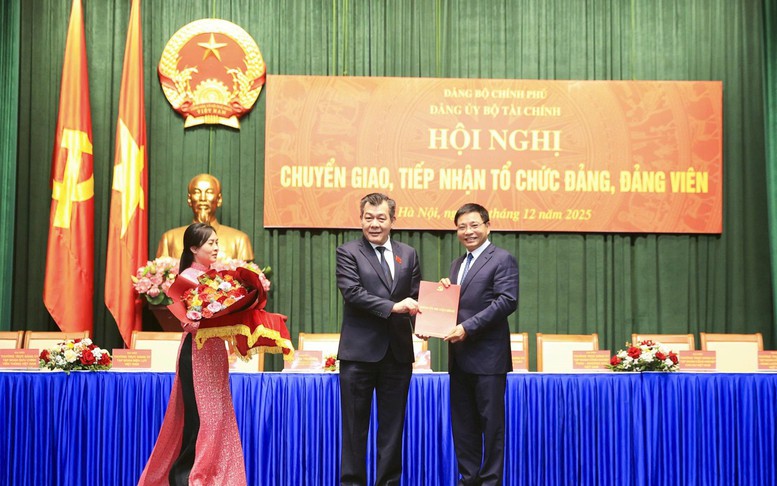 Bàn giao 22 đảng bộ doanh nghiệp nhà nước về Đảng bộ Bộ Tài chính