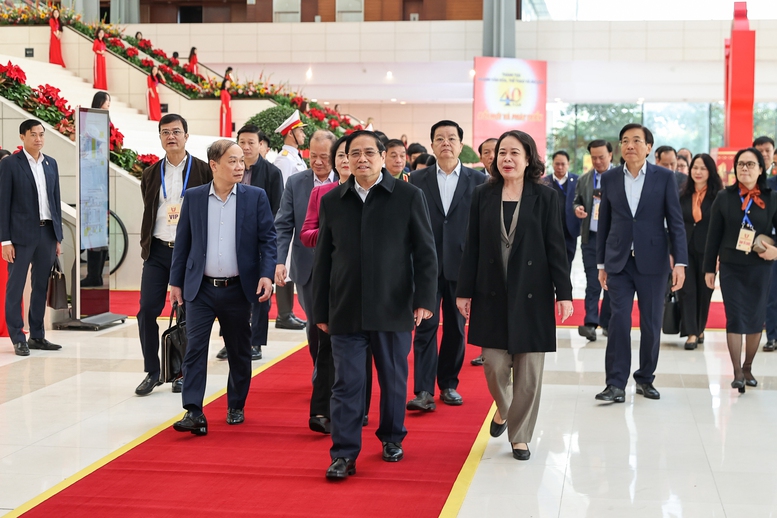 Thủ tướng Phạm Minh Chính kiểm tra công tác chuẩn bị Đại hội Thi đua yêu nước toàn quốc lần thứ XI- Ảnh 1.