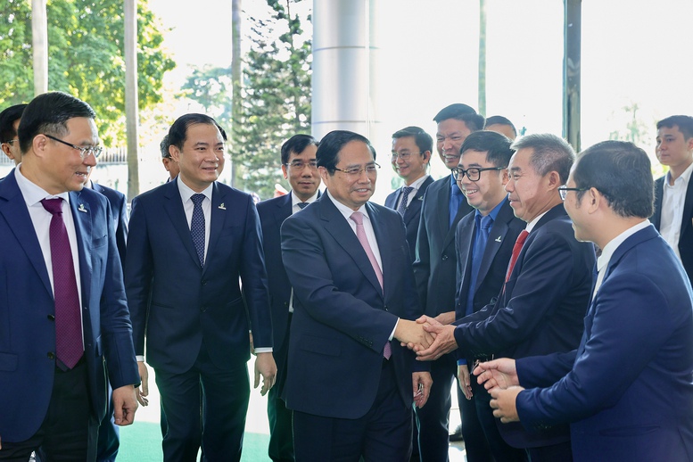 Thủ tướng: Petrovietnam phát huy tinh thần 'chiến binh dầu khí' và vai trò tiên phong, trụ cột, đi đầu- Ảnh 1.