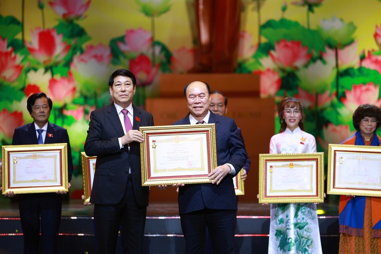 Lãnh đạo Đảng, Nhà nước trao danh hiệu Anh hùng tặng các tập thể, cá nhân- Ảnh 7.