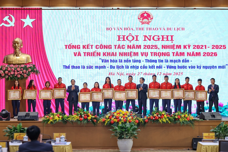 Thủ tướng: Trong kỷ nguyên mới, văn hóa vẫn là sức mạnh nội sinh, nền tảng tinh thần và động lực tăng trưởng- Ảnh 8.