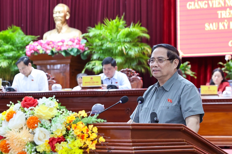 Thủ tướng: Dự kiến đầu tư gần 700 nghìn tỷ đồng cho y tế và giáo dục trong 10 năm tới- Ảnh 4.