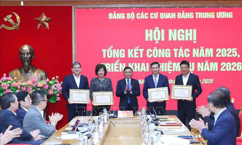 Các cơ quan Đảng Trung ương tiếp tục nâng cao chất lượng tham mưu chiến lược- Ảnh 4.