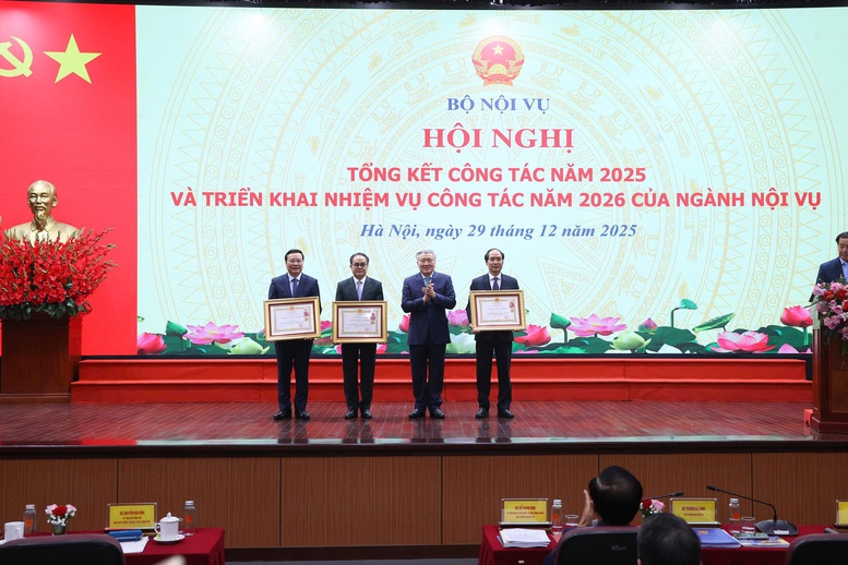 Có cơ chế, chính sách đánh giá năng lực cán bộ thật chính xác, khoa học, khách quan- Ảnh 4.