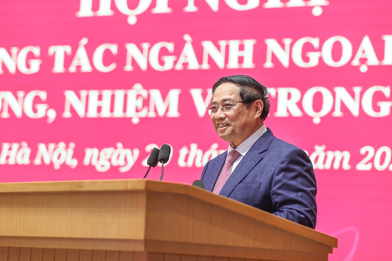 Thủ tướng: Củng cố vững chắc vành đai an ninh - phát triển của đất nước, giữ thế chủ động chiến lược- Ảnh 8.