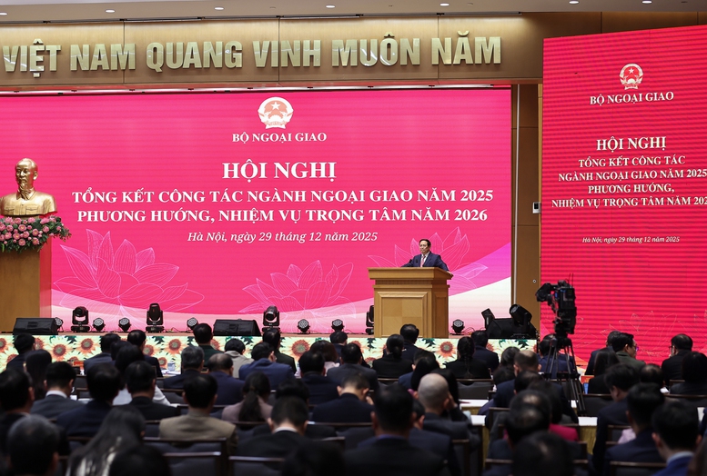 Thủ tướng: Củng cố vững chắc vành đai an ninh - phát triển của đất nước, giữ thế chủ động chiến lược- Ảnh 6.