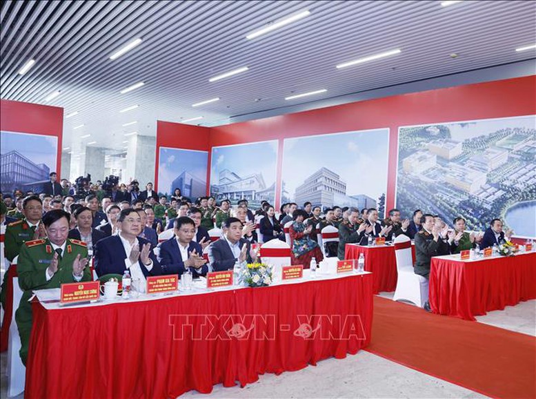 Tổng Bí thư Tô Lâm thăm, làm việc tại Trung tâm Dữ liệu Quốc gia, Bộ Công an- Ảnh 6.