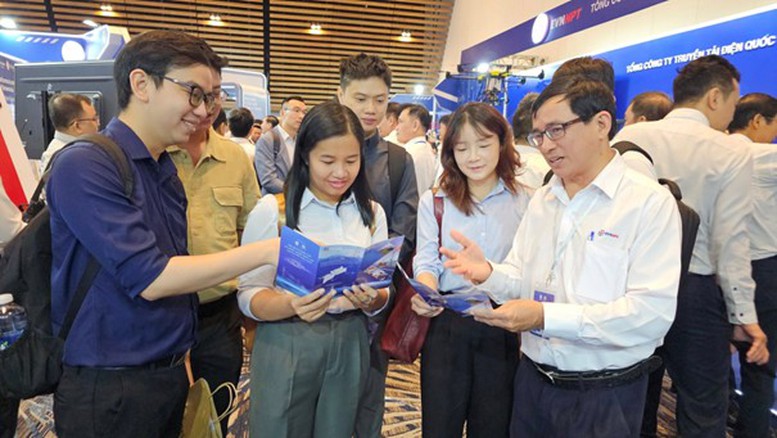 EVNSPC gây ấn tượng tại Hội nghị khoa học công nghệ ngành Điện lực toàn quốc- Ảnh 4.