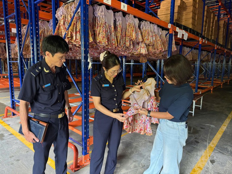 Hải quan khu vực V “sát cánh” cùng doanh nghiệp để cải thiện nguồn thu- Ảnh 1. Hải quan khu vực V “sát cánh” cùng doanh nghiệp để cải thiện nguồn thu- Ảnh 1.