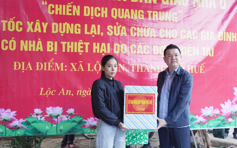 TP. Huế bàn giao nhà ở cho người dân sau 25 ngày triển khai 