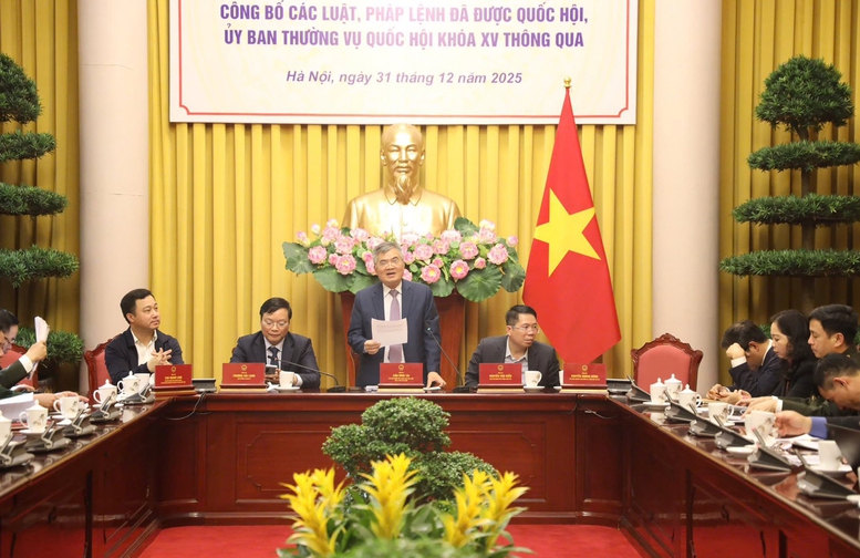 Công bố Lệnh của Chủ tịch nước về 14 luật và 1 pháp lệnh- Ảnh 1. Công bố Lệnh của Chủ tịch nước về 14 luật và 1 pháp lệnh- Ảnh 1.