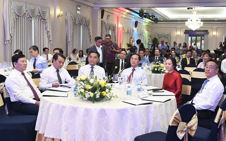 Từng bước đưa Diễn đàn Kinh tế mùa Thu TPHCM vươn tầm khu vực, quốc tế- Ảnh 3.