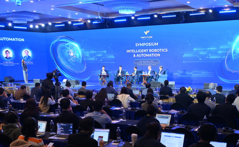 Robot thông minh đến gần đời sống: Thách thức và cơ hội cho Việt Nam- Ảnh 1. Robot thông minh đến gần đời sống: Thách thức và cơ hội cho Việt Nam- Ảnh 1.