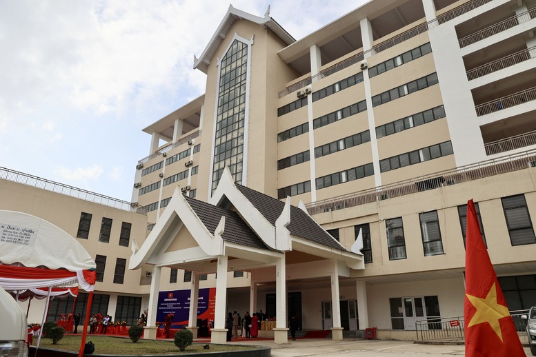 Khánh thành, bàn giao Bệnh Viện Hữu nghị Lào-Việt Nam- Ảnh 10.