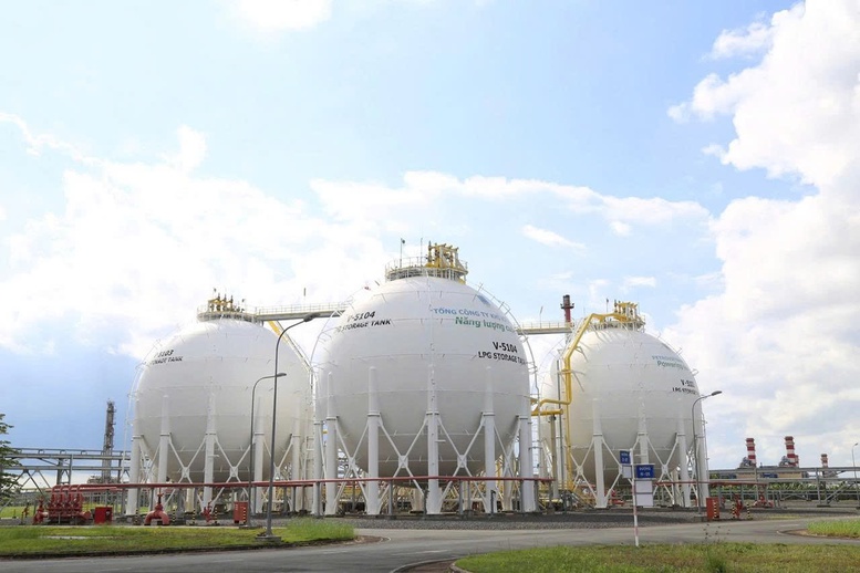 Cụm Khí - Điện - Đạm Cà Mau: Hình mẫu công nghiệp trên vùng trũng lầy ven rừng U Minh- Ảnh 5. Cụm Khí - Điện - Đạm Cà Mau: Hình mẫu công nghiệp trên vùng trũng lầy ven rừng U Minh- Ảnh 5.