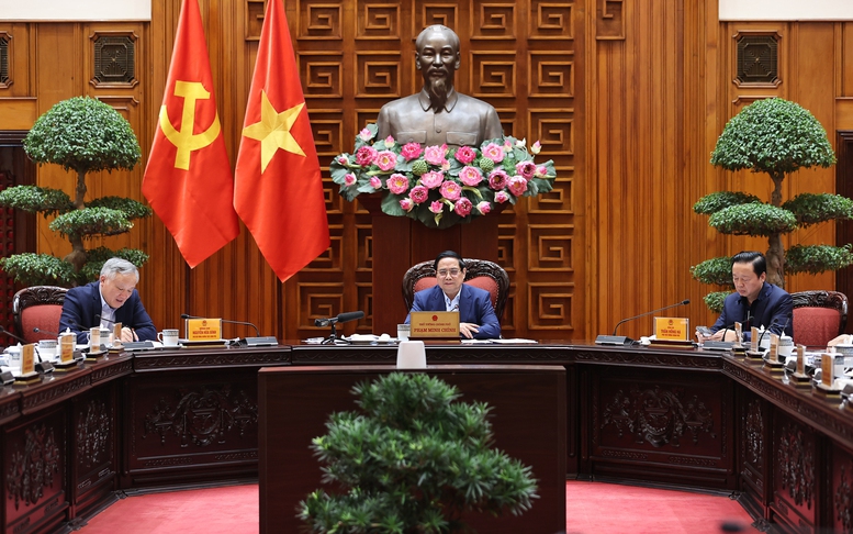 Thủ tướng: Xây dựng giải pháp tổng thể, toàn diện, căn cơ phòng, chống sụt lún, sạt lở, ngập úng, hạn hán, xâm nhập mặn vùng ĐBSCL