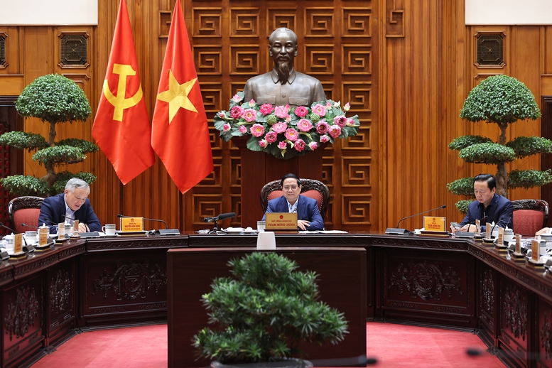 Thủ tướng: Xây dựng giải pháp tổng thể, toàn diện, căn cơ phòng, chống sụt lún, sạt lở, ngập úng, hạn hán, xâm nhập mặn vùng ĐBSCL- Ảnh 2.