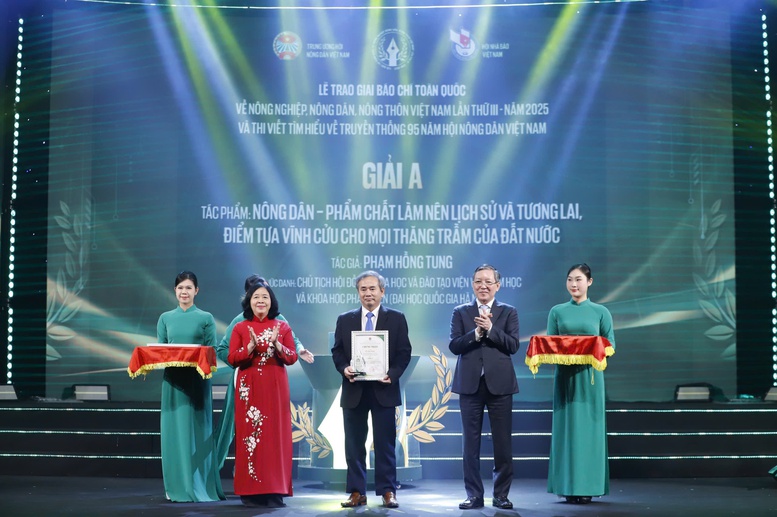 Vinh danh các tác phẩm báo chí xuất sắc về nông nghiệp, nông dân, nông thôn- Ảnh 1.
