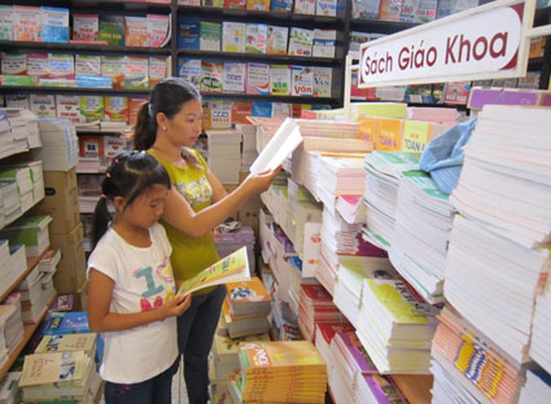 Khi sự ổn định của giáo dục bắt đầu từ việc chọn đúng bộ sách giáo khoa- Ảnh 2. Khi sự ổn định của giáo dục bắt đầu từ việc chọn đúng bộ sách giáo khoa- Ảnh 2.