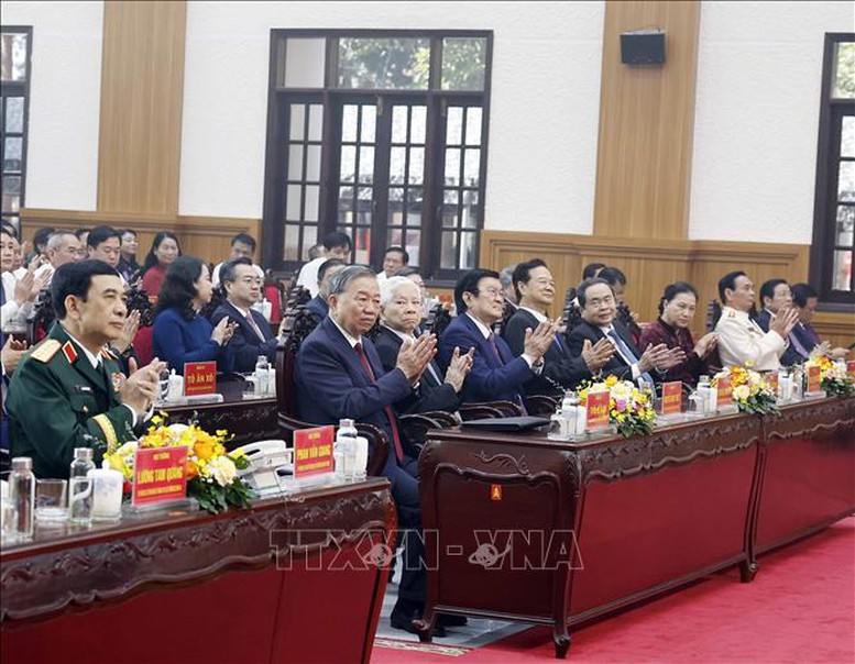 Tổng Bí thư Tô Lâm: Tập trung xây dựng lực lượng vũ trang Quân khu 9 cách mạng, chính quy, tinh nhuệ, hiện đại- Ảnh 3. Tổng Bí thư Tô Lâm: Tập trung xây dựng lực lượng vũ trang Quân khu 9 cách mạng, chính quy, tinh nhuệ, hiện đại- Ảnh 3.