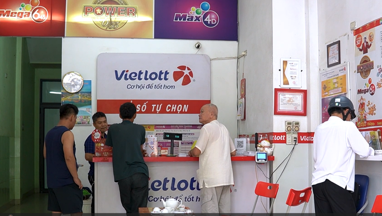 Từ điểm bán Vietlott đến câu chuyện phục vụ khách hàng tại Thanh Hóa- Ảnh 2. Từ điểm bán Vietlott đến câu chuyện phục vụ khách hàng tại Thanh Hóa- Ảnh 2.