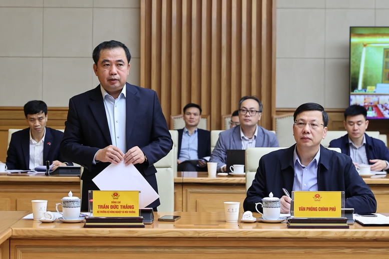 Thủ tướng: Thần tốc hơn nữa triển khai 'Chiến dịch Quang Trung' xây, sửa nhà cho người dân- Ảnh 2.