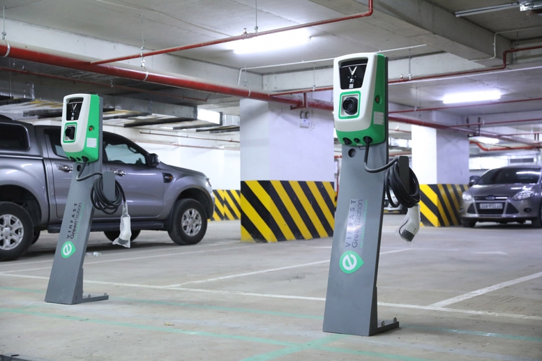 Bổ sung quy định riêng về giá điện cho xe sạc điện- Ảnh 1. Bổ sung quy định riêng về giá điện cho xe sạc điện- Ảnh 1.