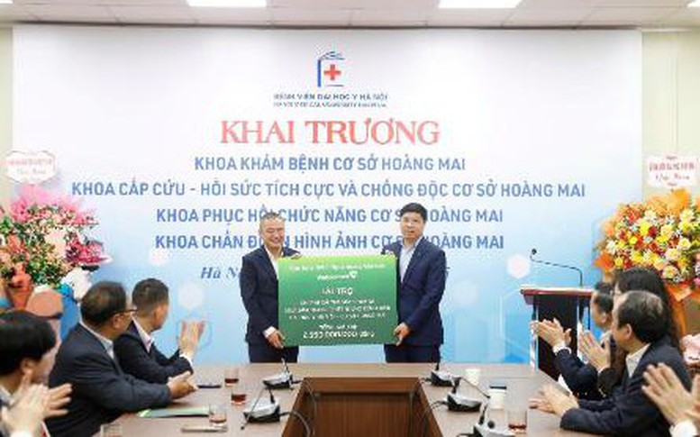 Vietcombank đồng hành cùng Bệnh viện Đại học Y Hà Nội