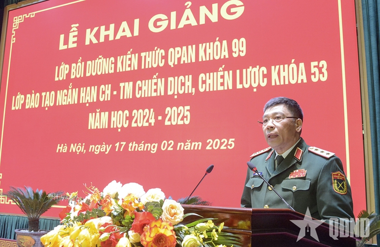 Học viện Quốc phòng khai giảng Lớp bồi dưỡng kiến thức quốc phòng, an ninh khóa 99 và Lớp đào tạo chỉ huy - tham mưu chiến dịch, chiến lược khóa 53- Ảnh 2.